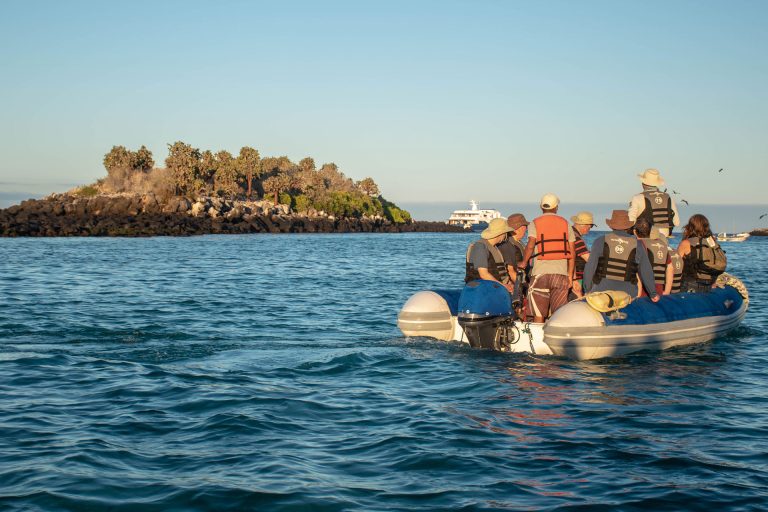 Ocean Spray - 6 Day Cruise South Galapagos